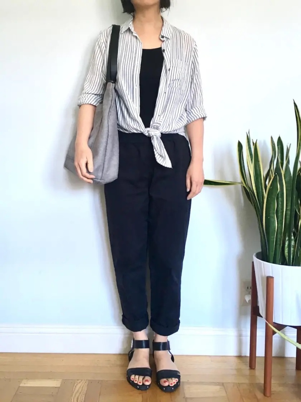 Everlane EUC Slouchy Chino Pants Trousers Size 6 M Black High Waist Relaxed